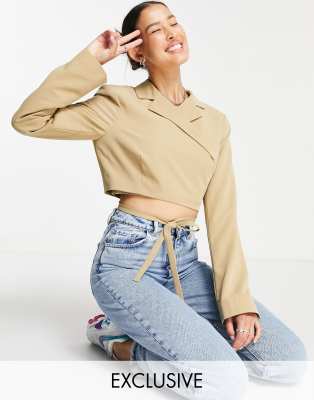 COLLUSION cropped blazer in camel - Click1Get2 Deals&set=par&price_min=200&sale=mega Discount&set=par&discount=60 Or More&sale=mega Discount