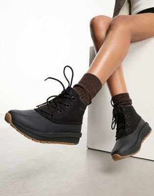 Moritza Shield ankle snow boots in black