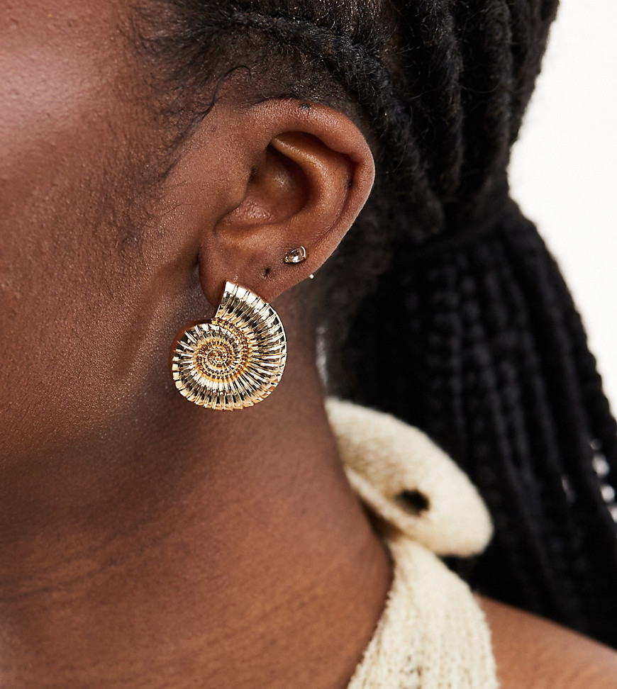 DesignB London swirl statement stud earrings in gold