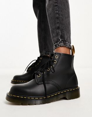 Vegan 101 boots in black