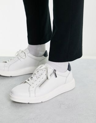 London zip side trainers in white