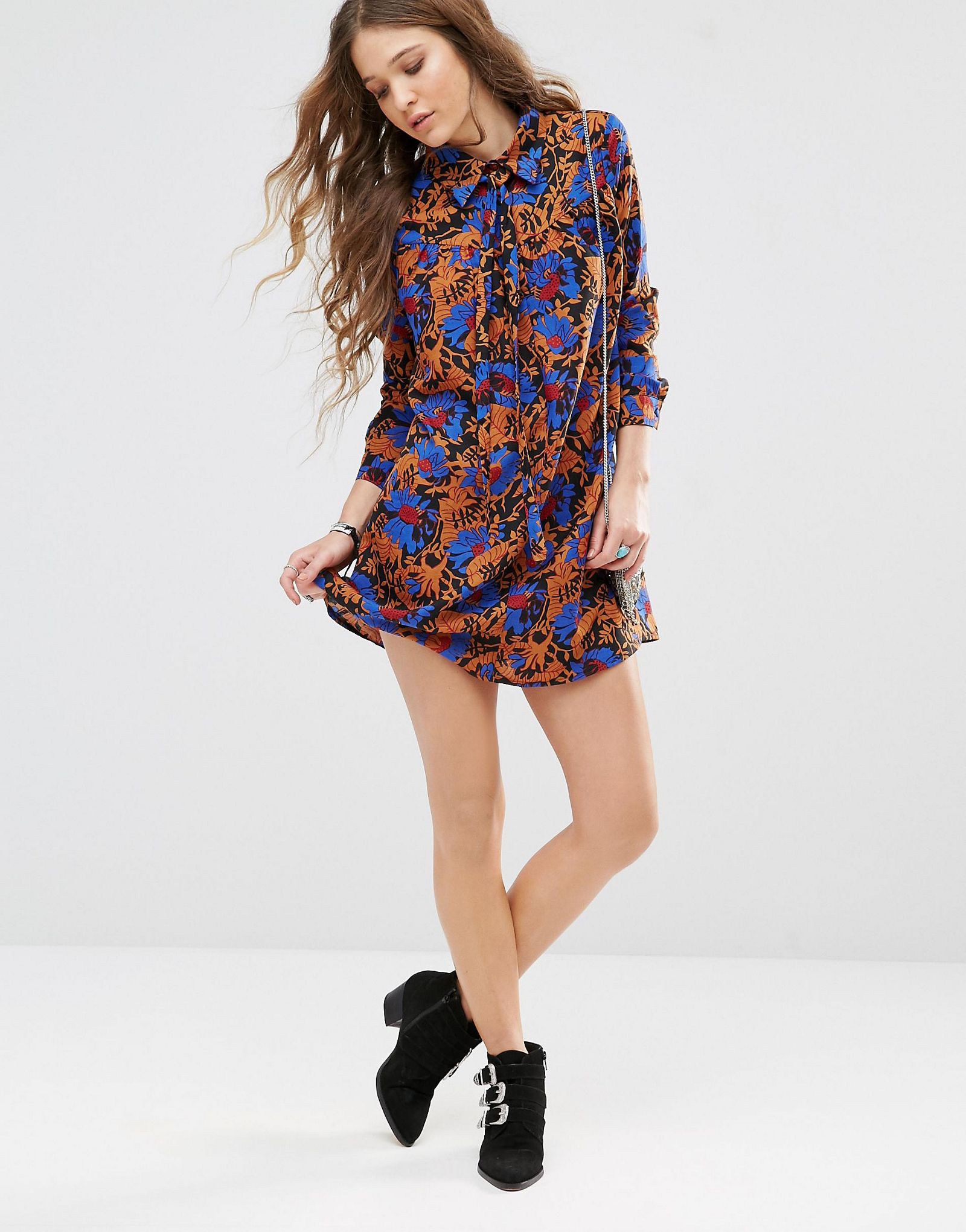 Glamorous Swing Dress With Tie High Neck In All Over Print