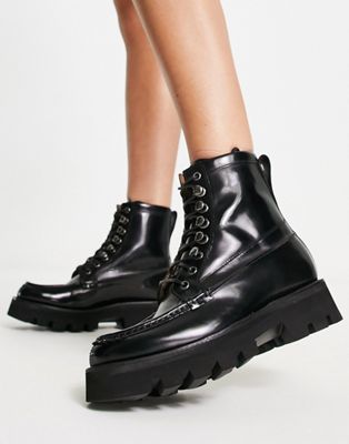 Harper leather chunky hiker boot in black leather