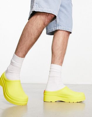play clogs in yellow