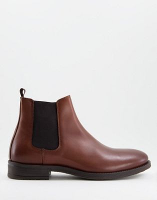 leather chelsea boot in brown