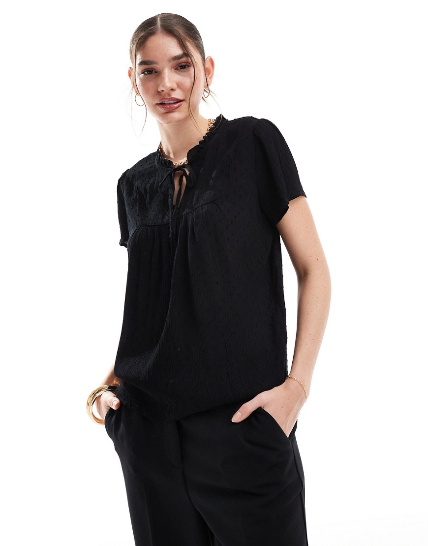 JDY broderie pussybow blouse in black