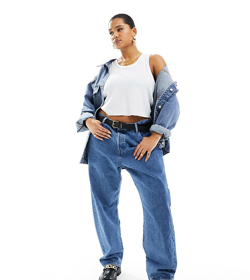 Levi’s Plus 501 jeans in light wash blue