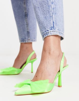 sling back bow heeled shoes in green satin