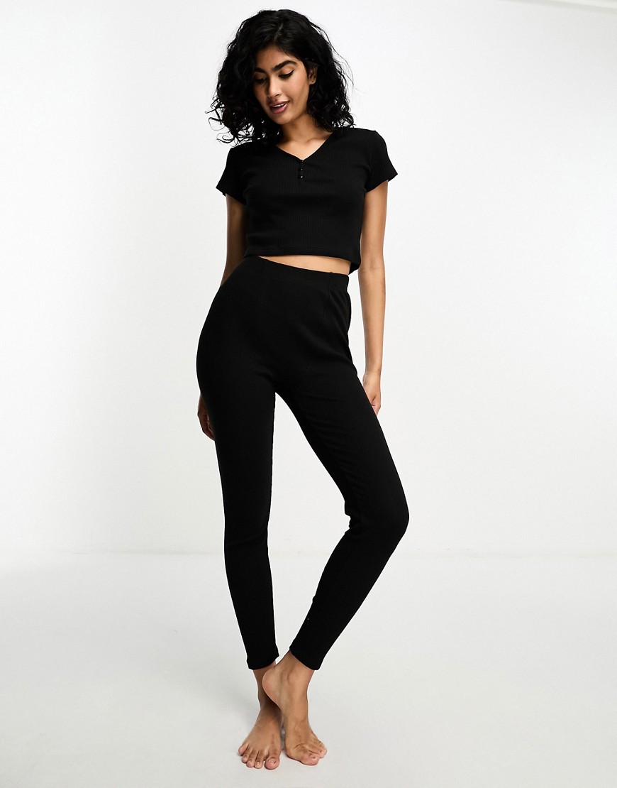 Loungeable jersey boxer style legging in black