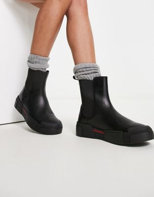 chunky pull on boots in black