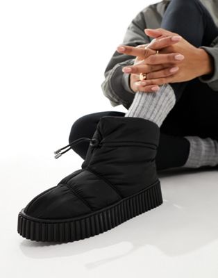 puffer ankle boot in black
