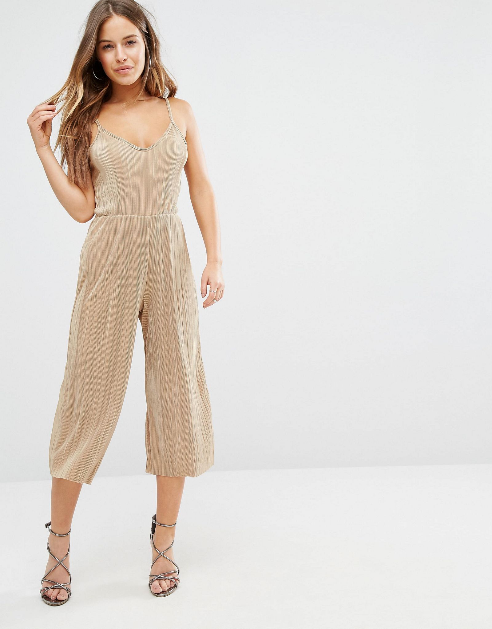 Missguided Petite Exclusive Pleated Culotte Jumpsuit