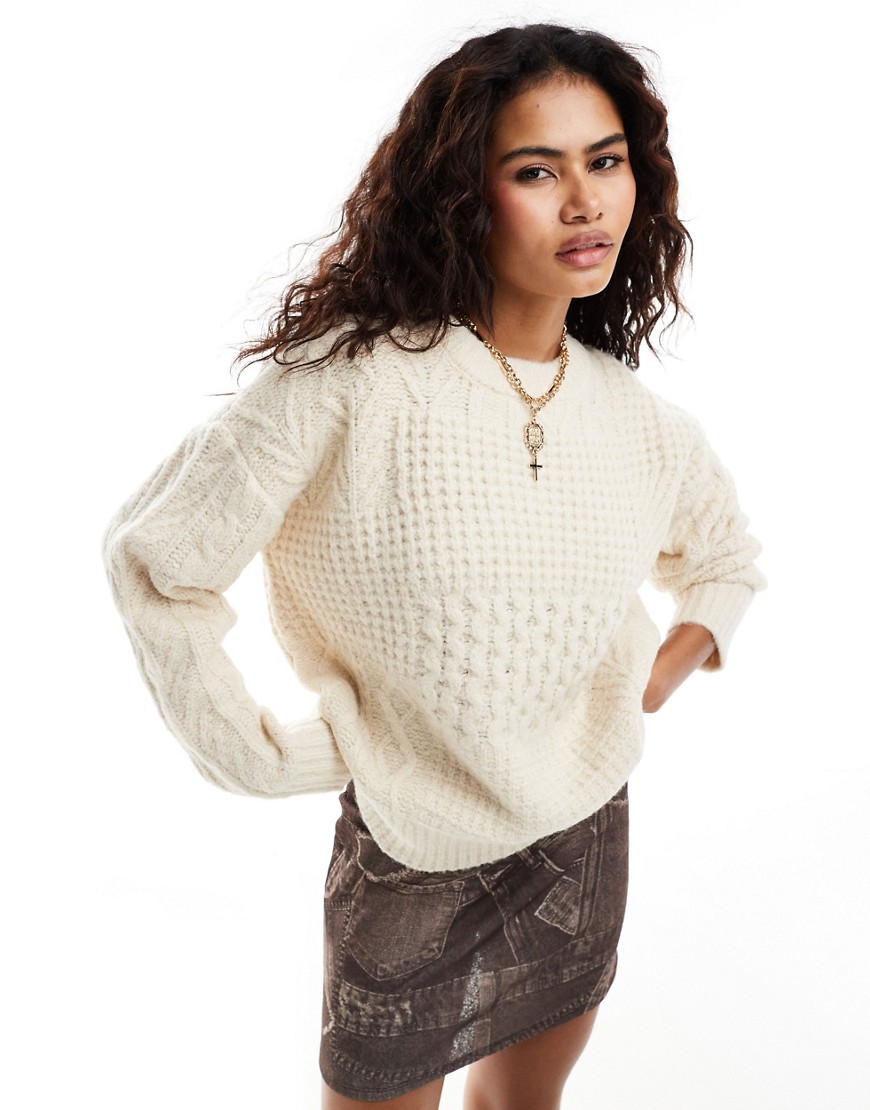 Moon River crew neck long sleeve patchwork knitted jumper in ivory-Neutral