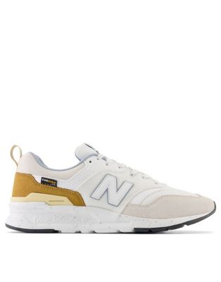 997H trainers in beige