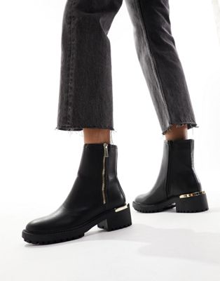 Betty chunky chelsea boot with zip in black
