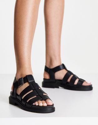 chunky strappy flat sandal in black