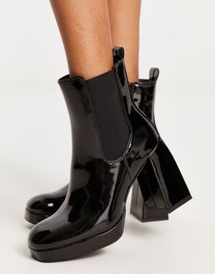 extreme platform heeled chelsea boots in black