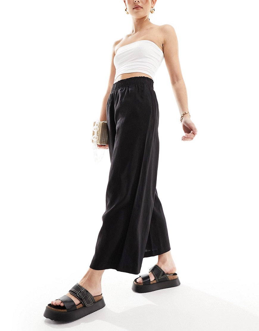 New Look linen cropped trousers in black