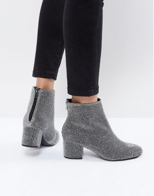New Look Square Toe Glitter Block Heel Boot