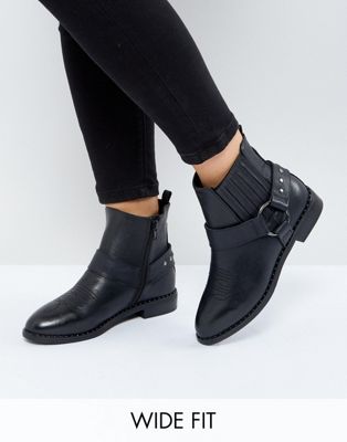 New Look Wide Fit Western Stud Boot