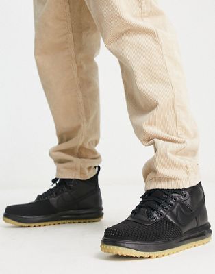 Air Force 1 Lunar Force boots in black with gum sole