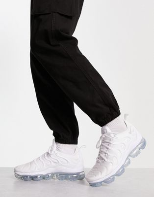 Air Vapormax Plus trainers in white