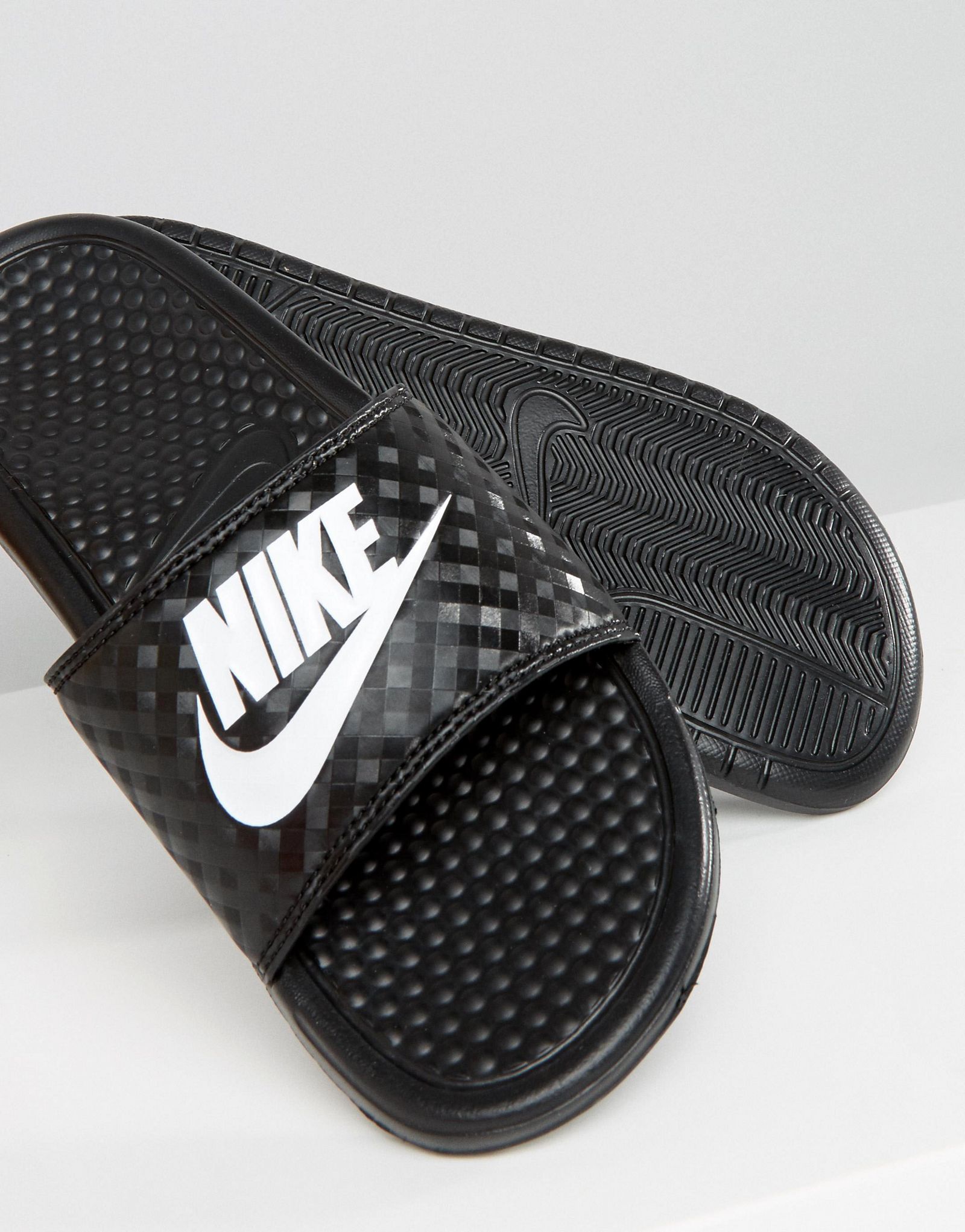 Nike Benassi Logo Sliders In Black