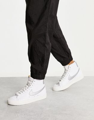 Blazer Mid '77 trainers in white and metallic silver