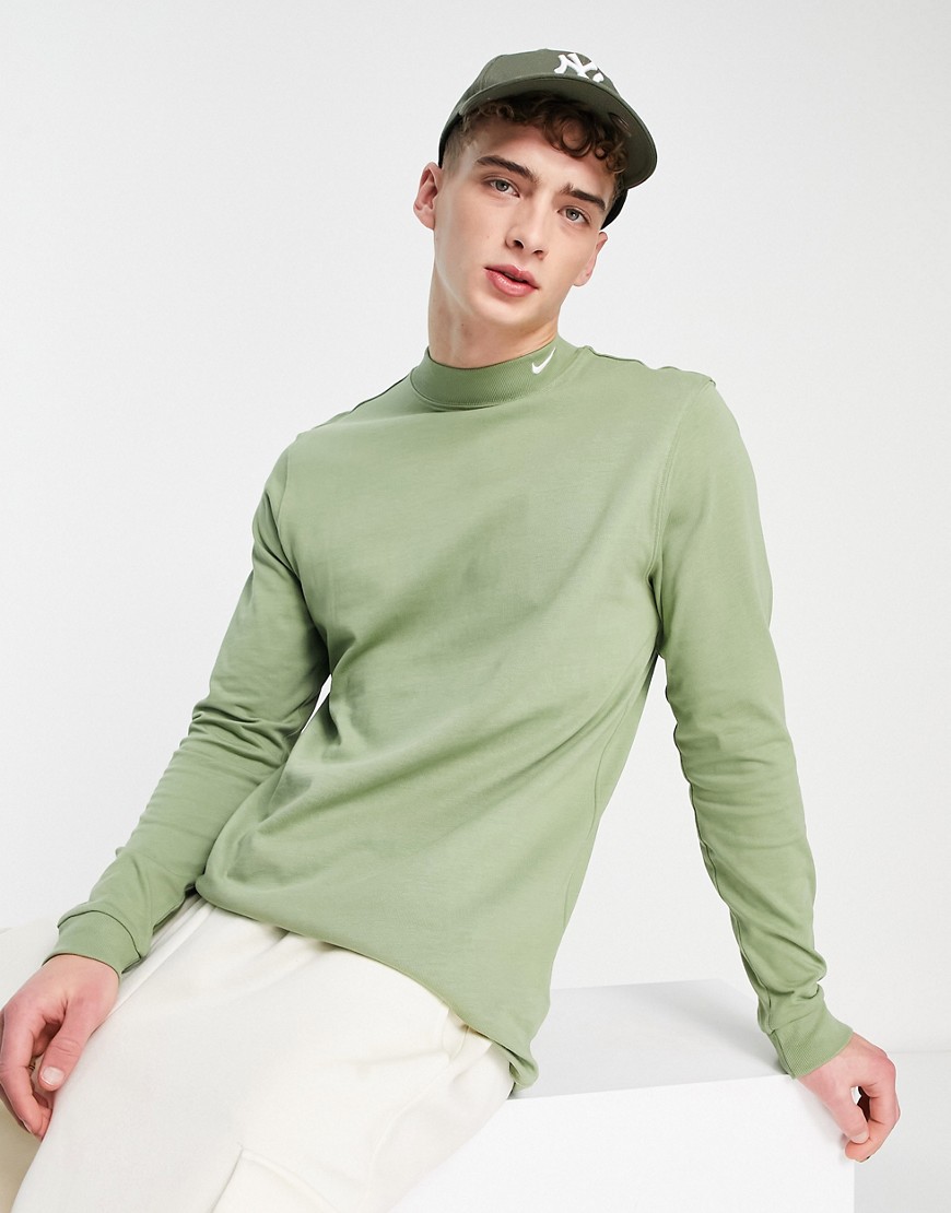Nike long sleeve mock neck sweatshirt in green