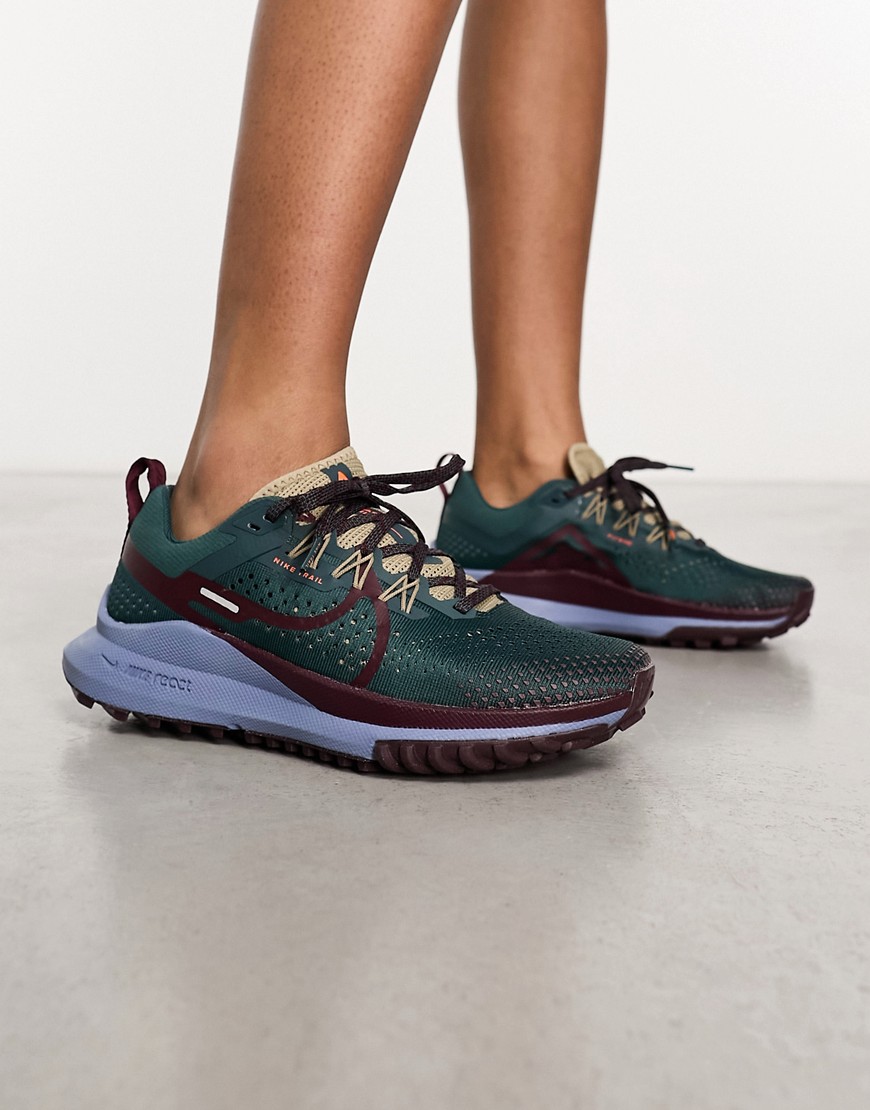 Nike Running React Pegasus Trail Gore-Tex trainers in dark grey multi-Green