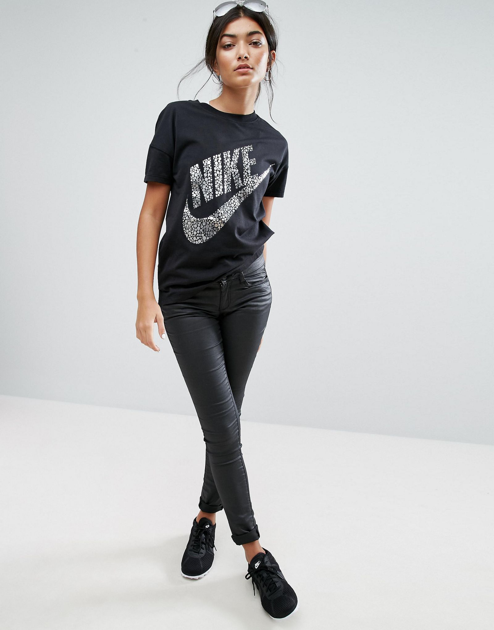 Nike Signal Short Sleeve T-Shirt In Black With Large Metallic Logo