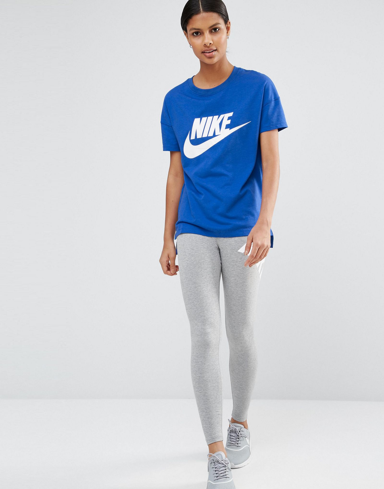 Nike Signal Short Sleeve T-Shirt With Large Logo