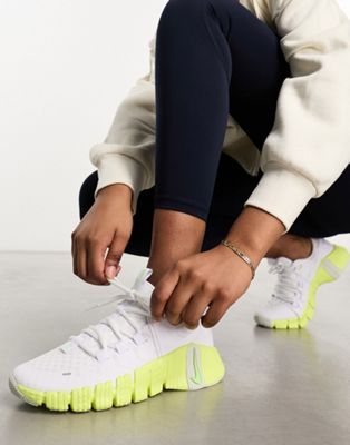 Free Metcon 5 trainers in white and lime