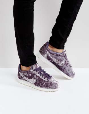 nike cortez velvet black