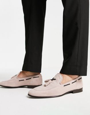 made in Portugal loafers with tassel detail in pink suede