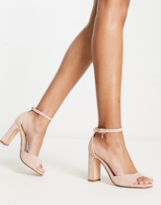 hesitation heeled sandals in beige