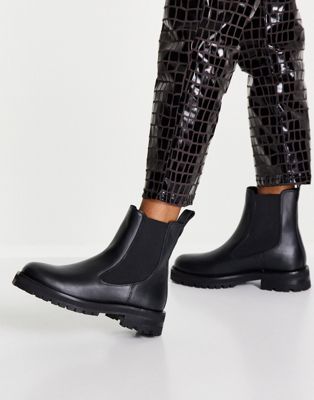 &  leather chunky chelsea boots in black
