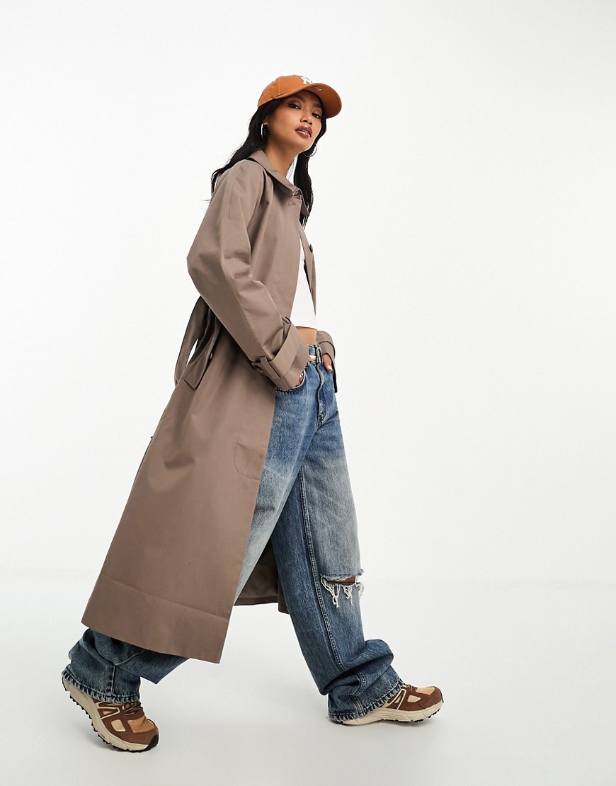 & Other Stories relaxed belted trench coat in dark beige-Neutral