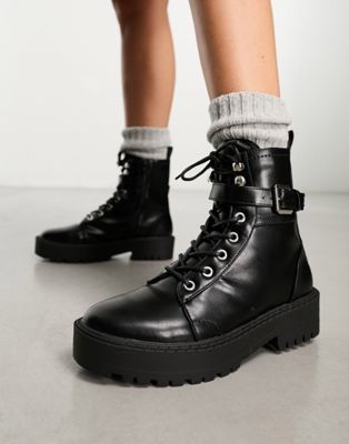 lace up biker boot in black
