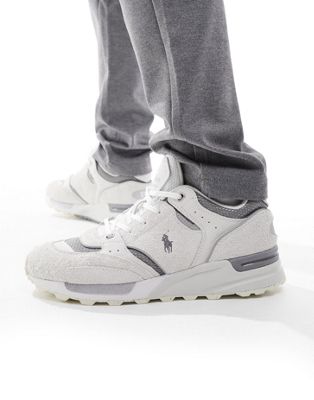 Trackster 200 trainer in cream mix with pony logo