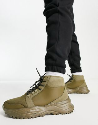 artemis chunky boots in khaki