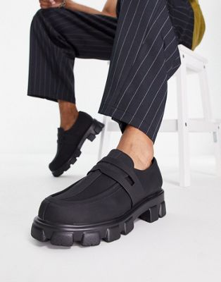 chariot chunky loafers in black