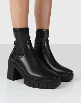 Obstacle heeled chelsea boots with chunky sole in black