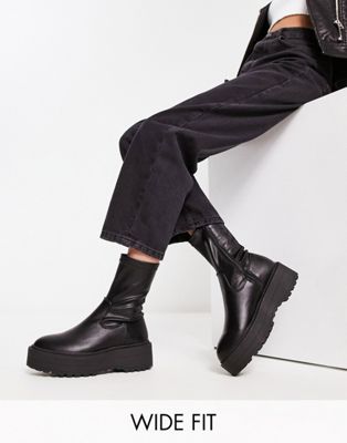Pabla chunky sole ankle boots in black