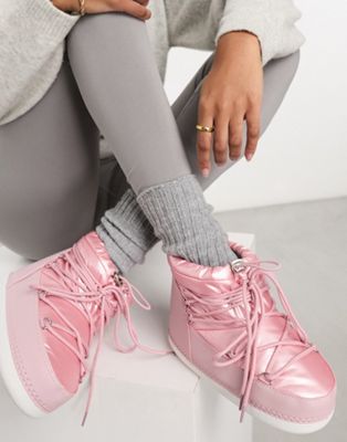 Zuri low ankle snow boot in metallic pink