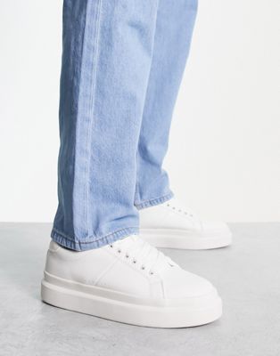 Pull&Bear chunky lace up trainer in white