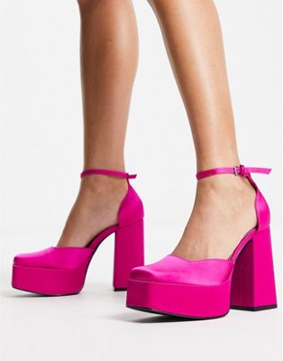 Pull&Bear square front platform heeled sandals in pink