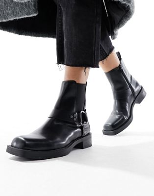 Pull&Bear square toe buckle detail flat boot in black