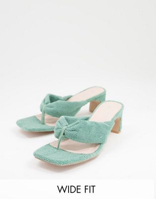 Naryn toe post sandals in sage towelling