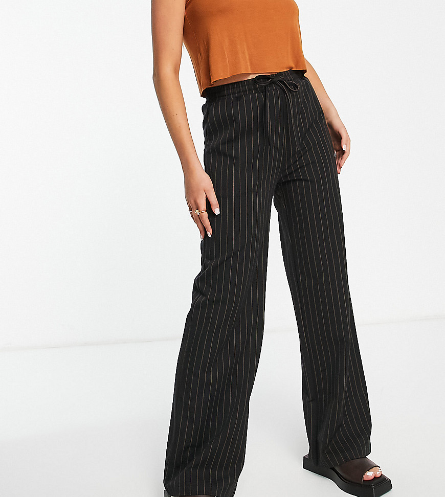 Reclaimed Vintage inspired pinstripe 90’s straight trousers in black